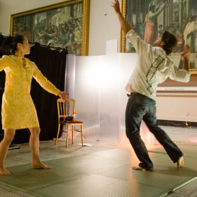 Movement Alphabet by Jan Lee and Tim Murray-Browne interactive digital art installation visualizing body movement - Jan and participant at Victoria and Albert Museum exhibition July 2016